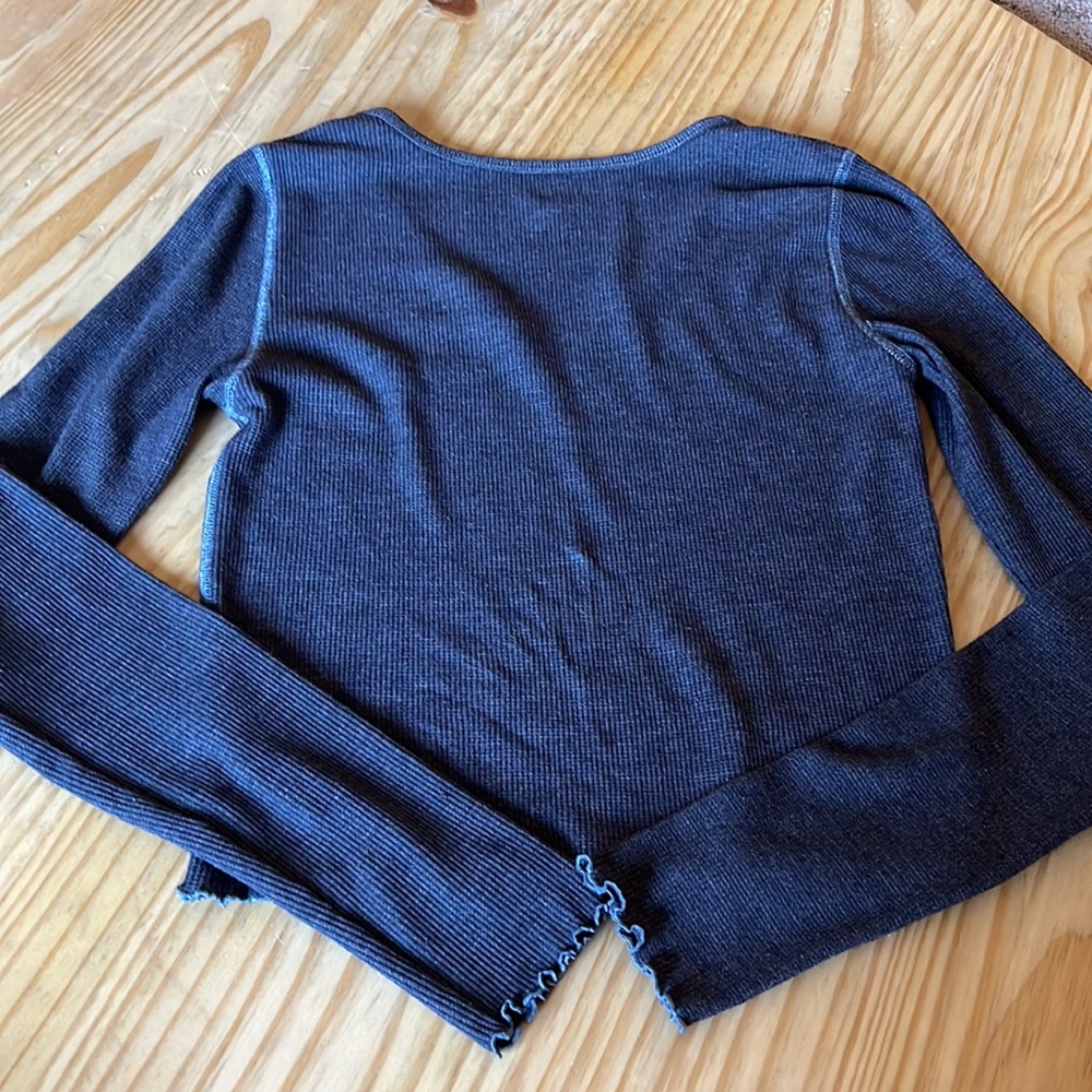 American eagle top - Picture 3 of 3